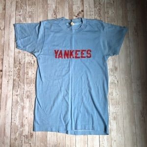 Vintage single stitch sky blue T-shirt with red Yankees baseball size small